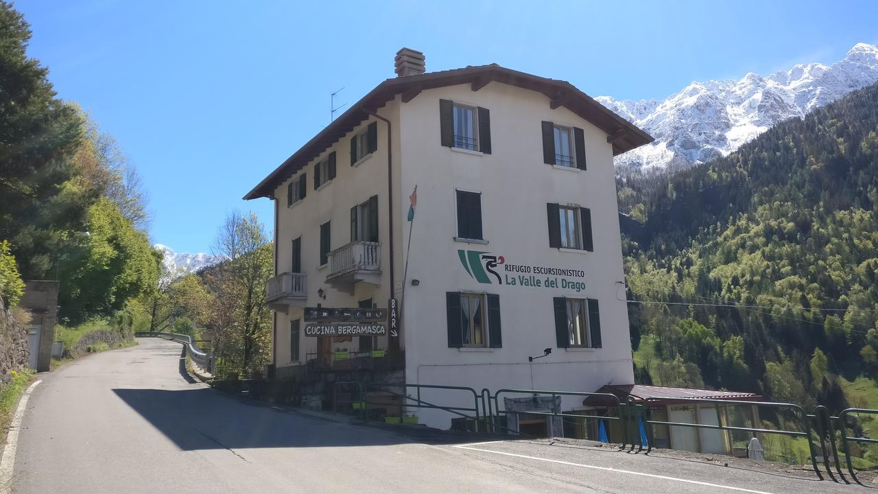 La Valle Del Drago Hotel Piazza Brembana Esterno foto